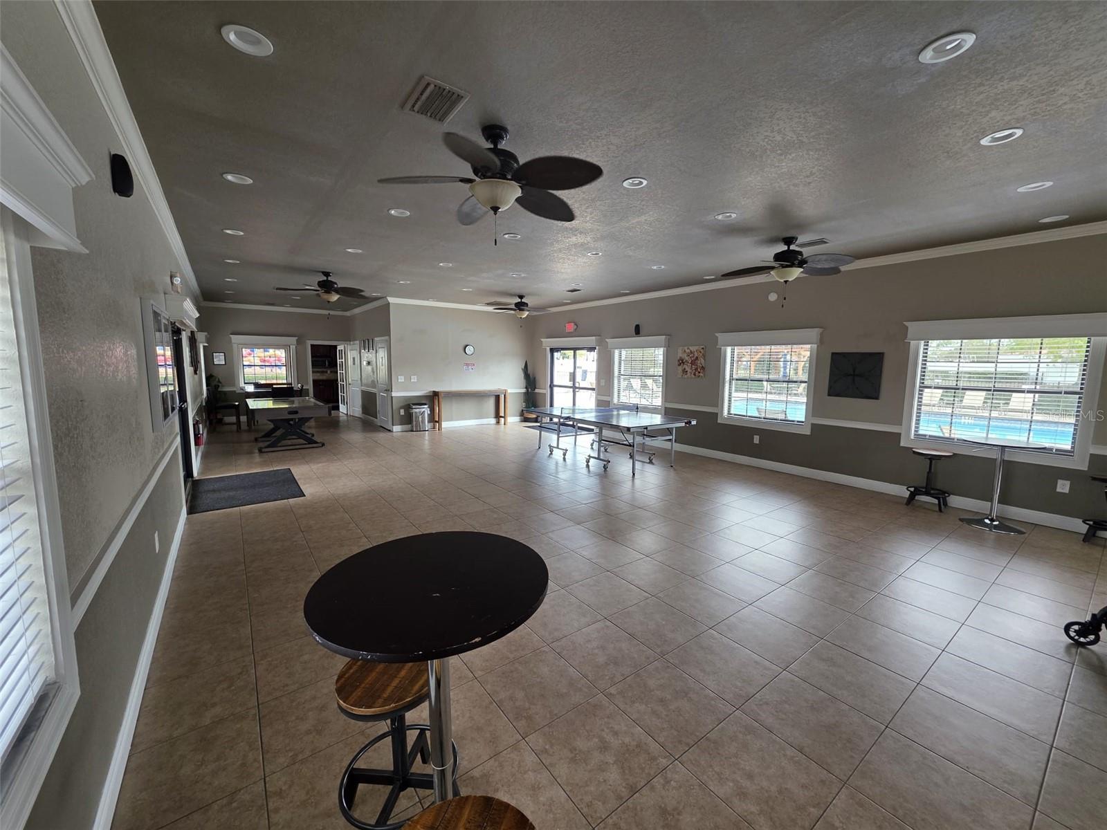 RIDGE COMMUNITY - Residential