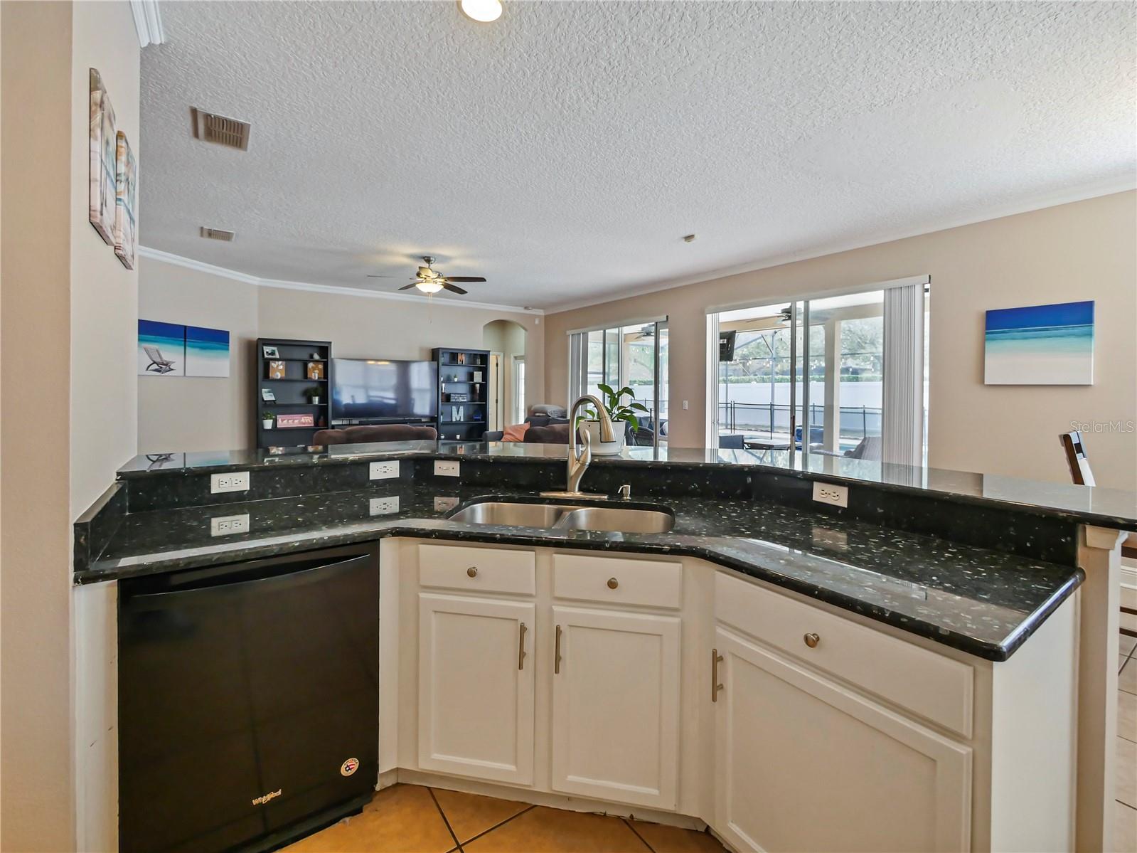 LIVE OAK RESERVE UNIT THREE - Residential