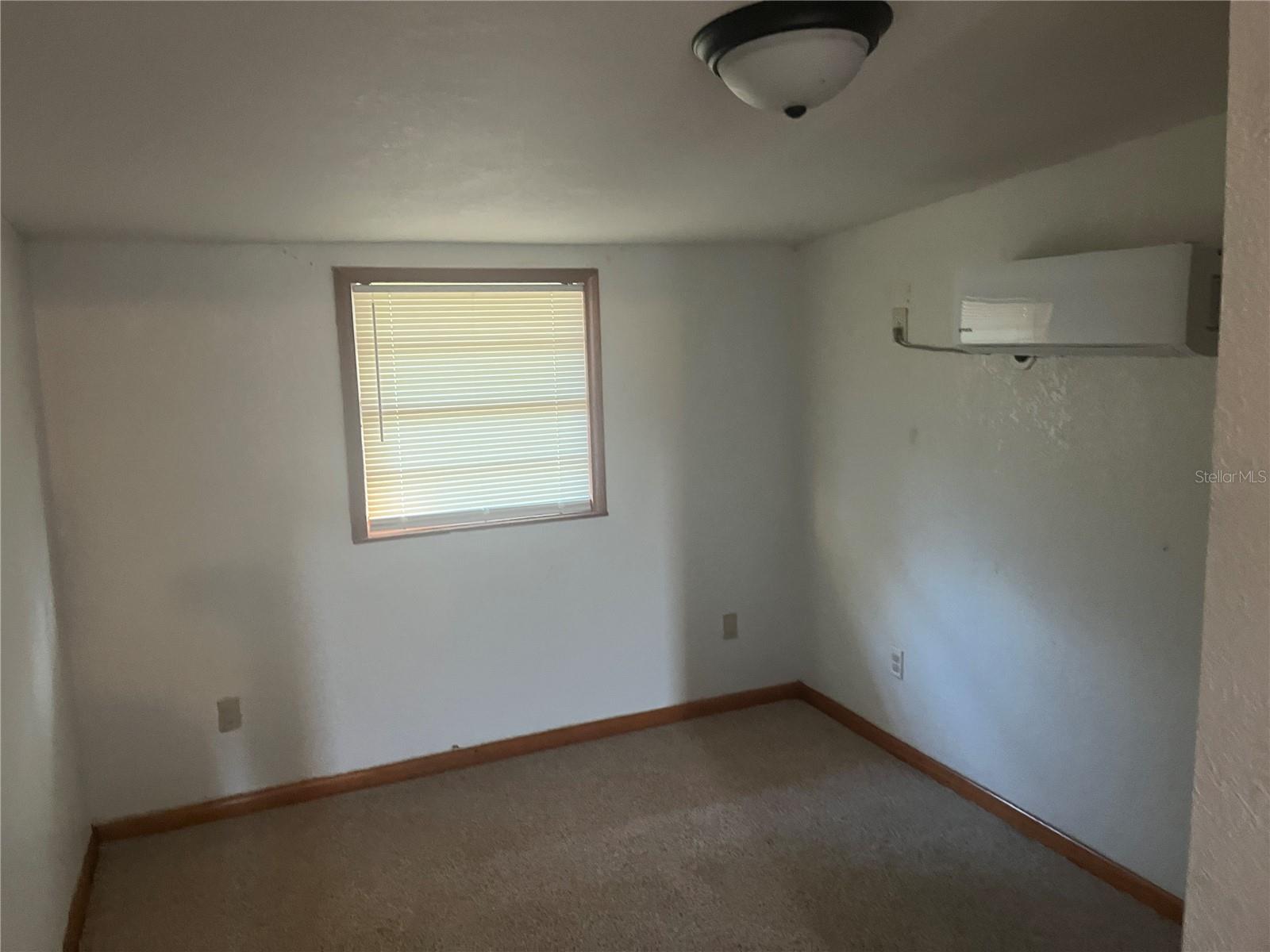 CARLTON MANOR - Residential