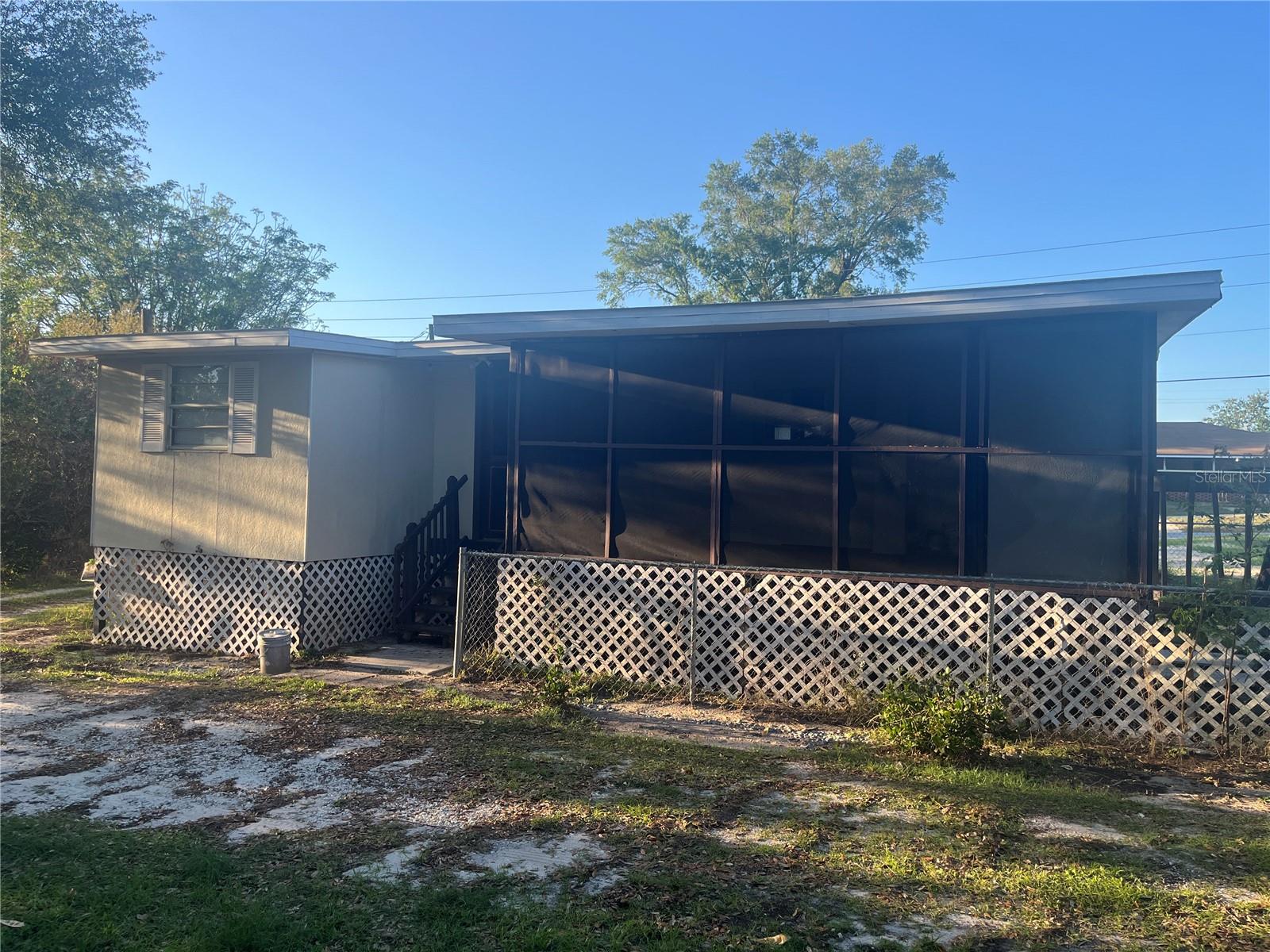 CARLTON MANOR - Residential