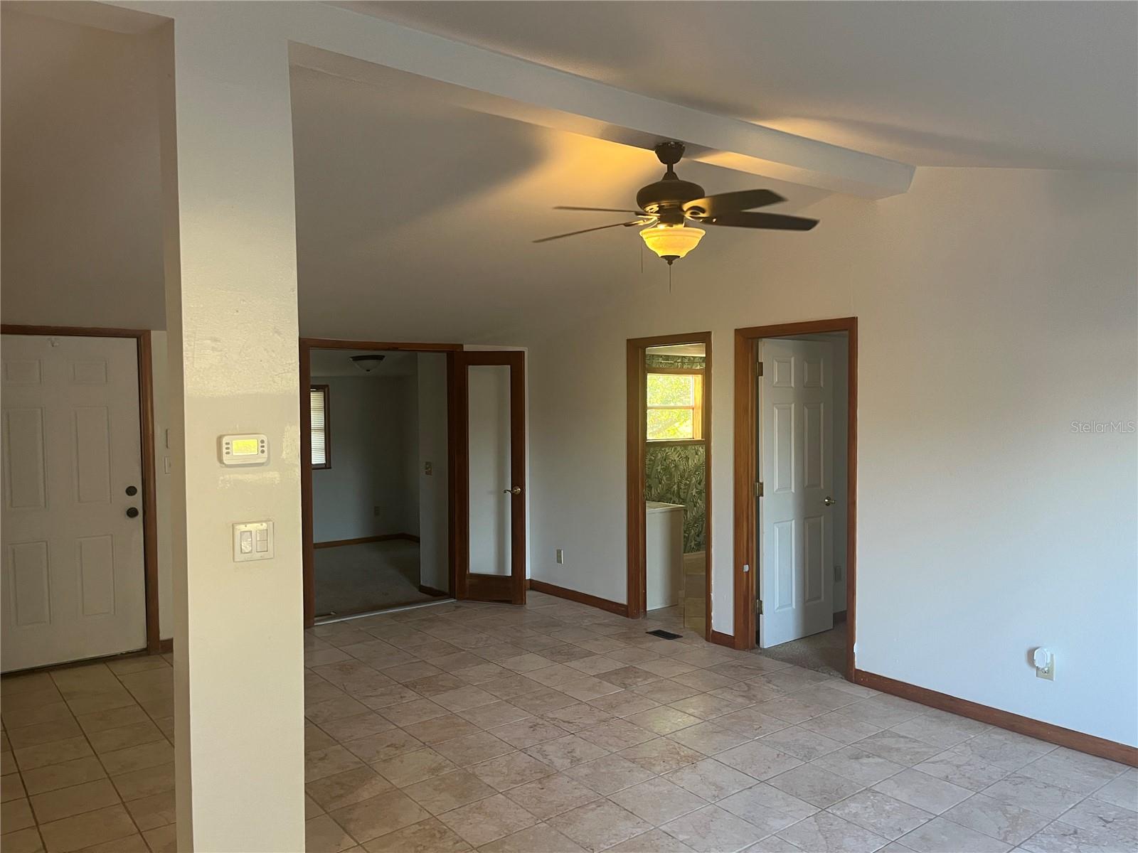 CARLTON MANOR - Residential