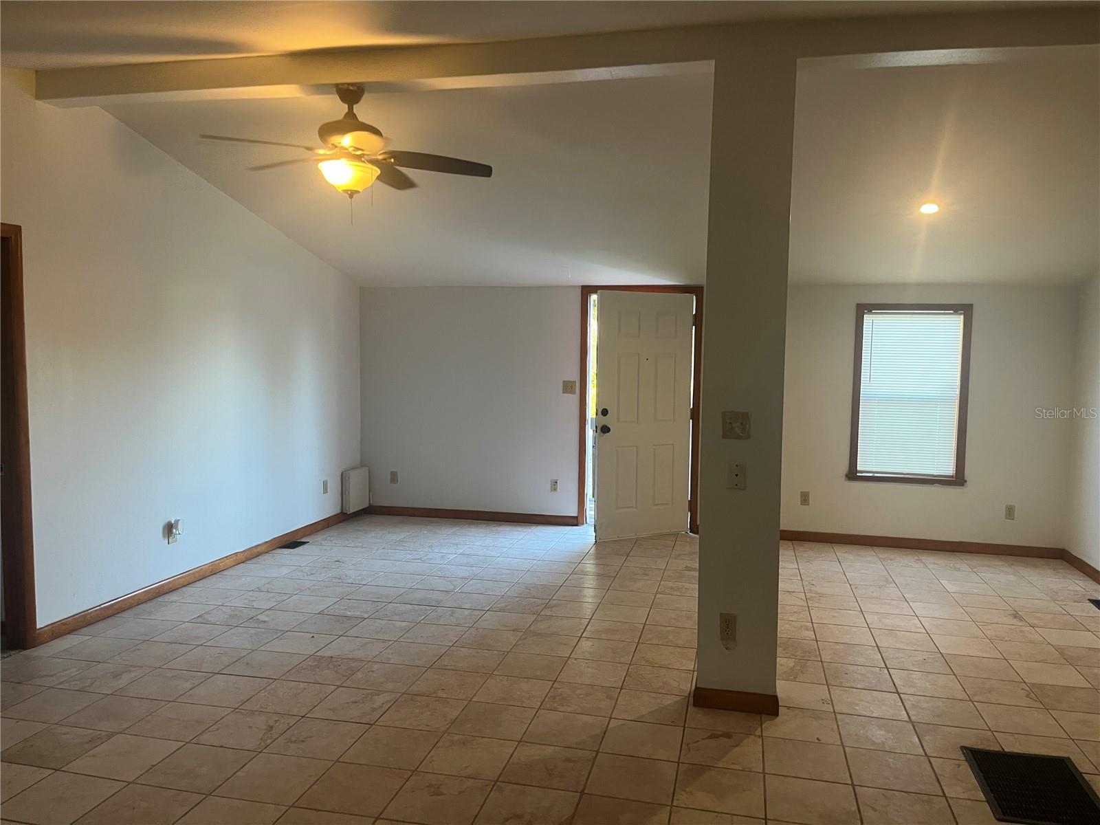 CARLTON MANOR - Residential