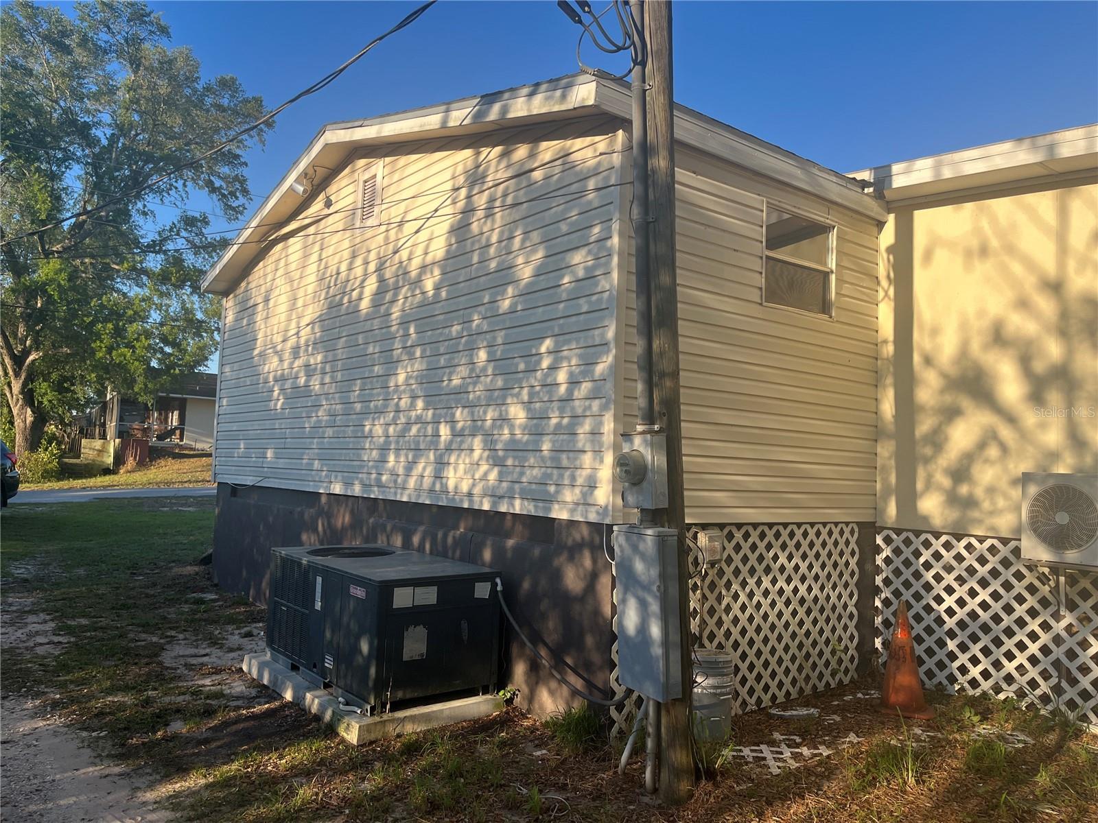 CARLTON MANOR - Residential