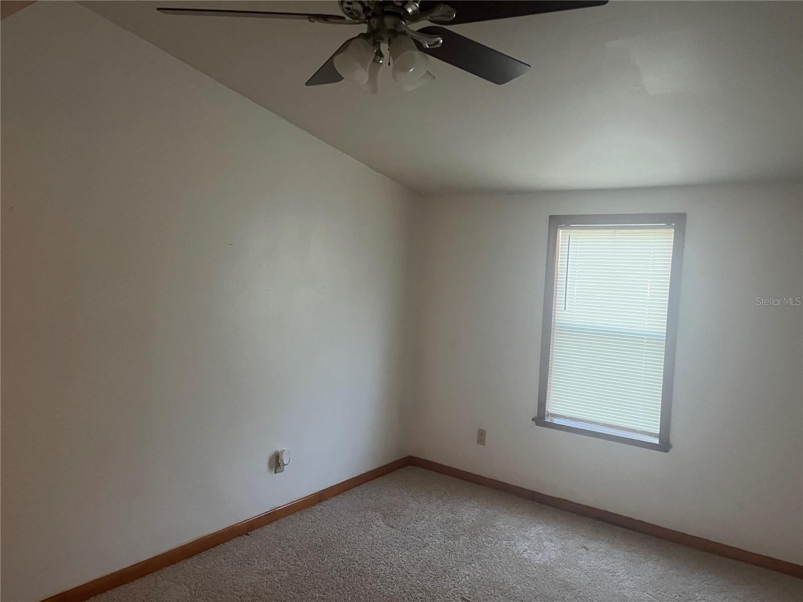 CARLTON MANOR - Residential