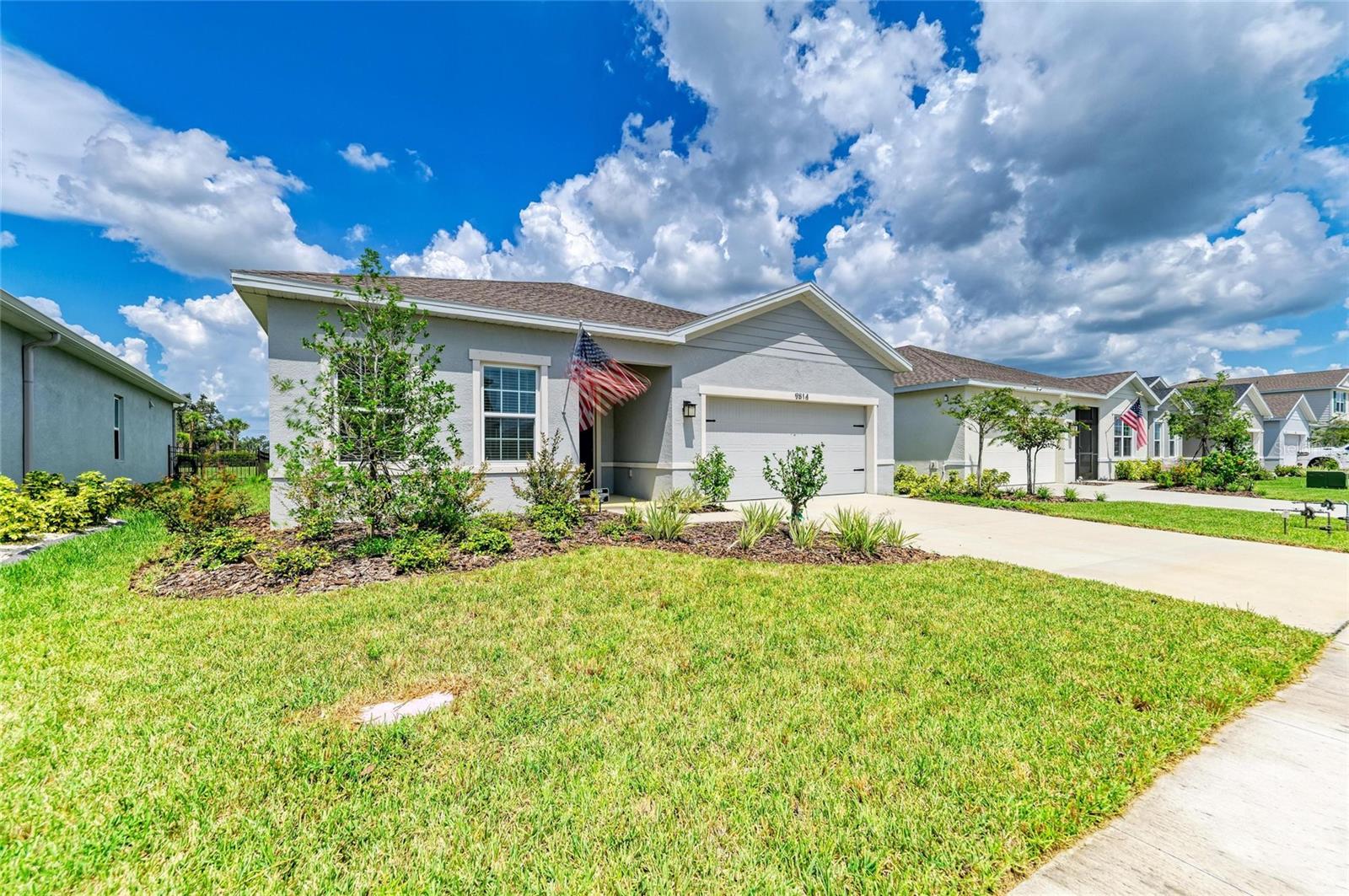 9814 DAYBREAK GLEN