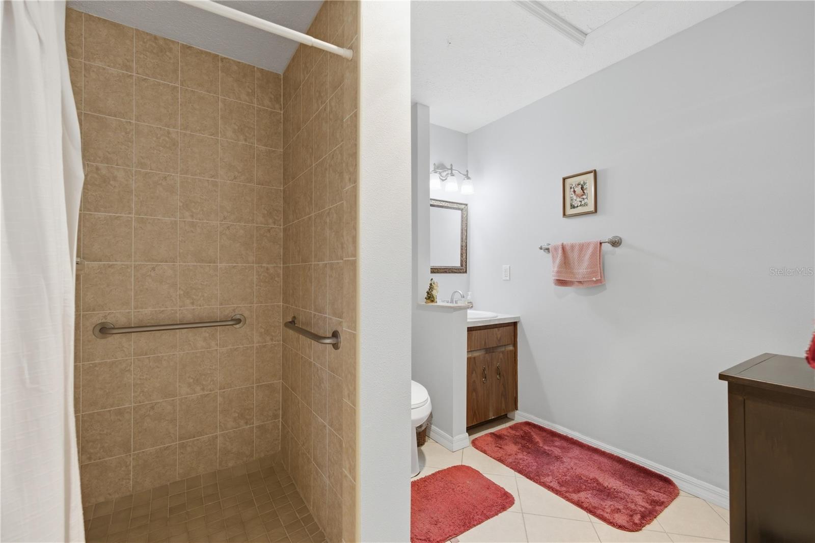 ARCHWOOD ESTATES - Residential