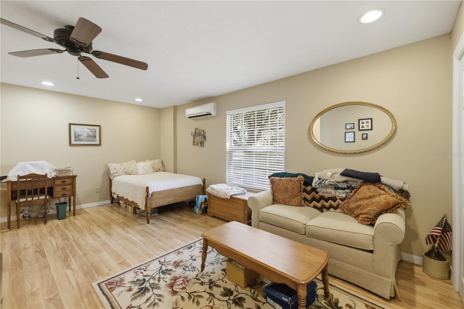 ARCHWOOD ESTATES - Residential