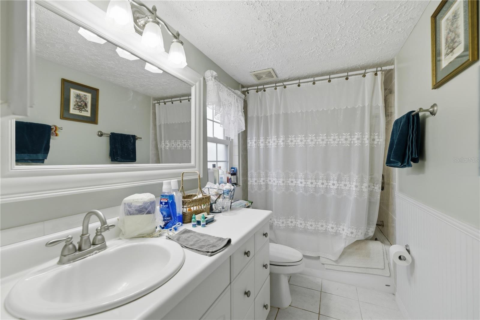 ARCHWOOD ESTATES - Residential