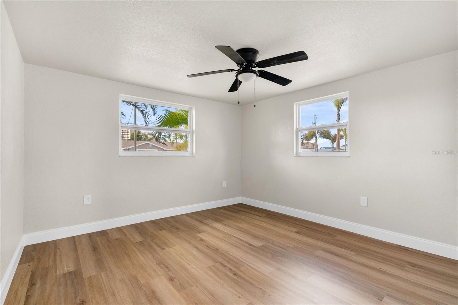 HUDSON BEACH ESTATES - Residential