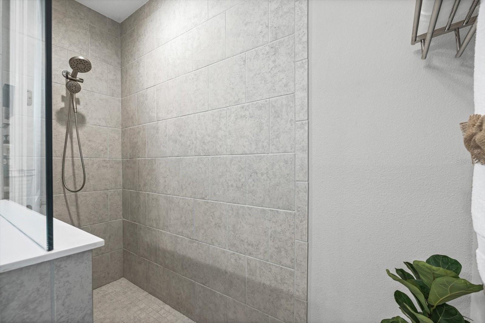 GRAND PALM - Residential