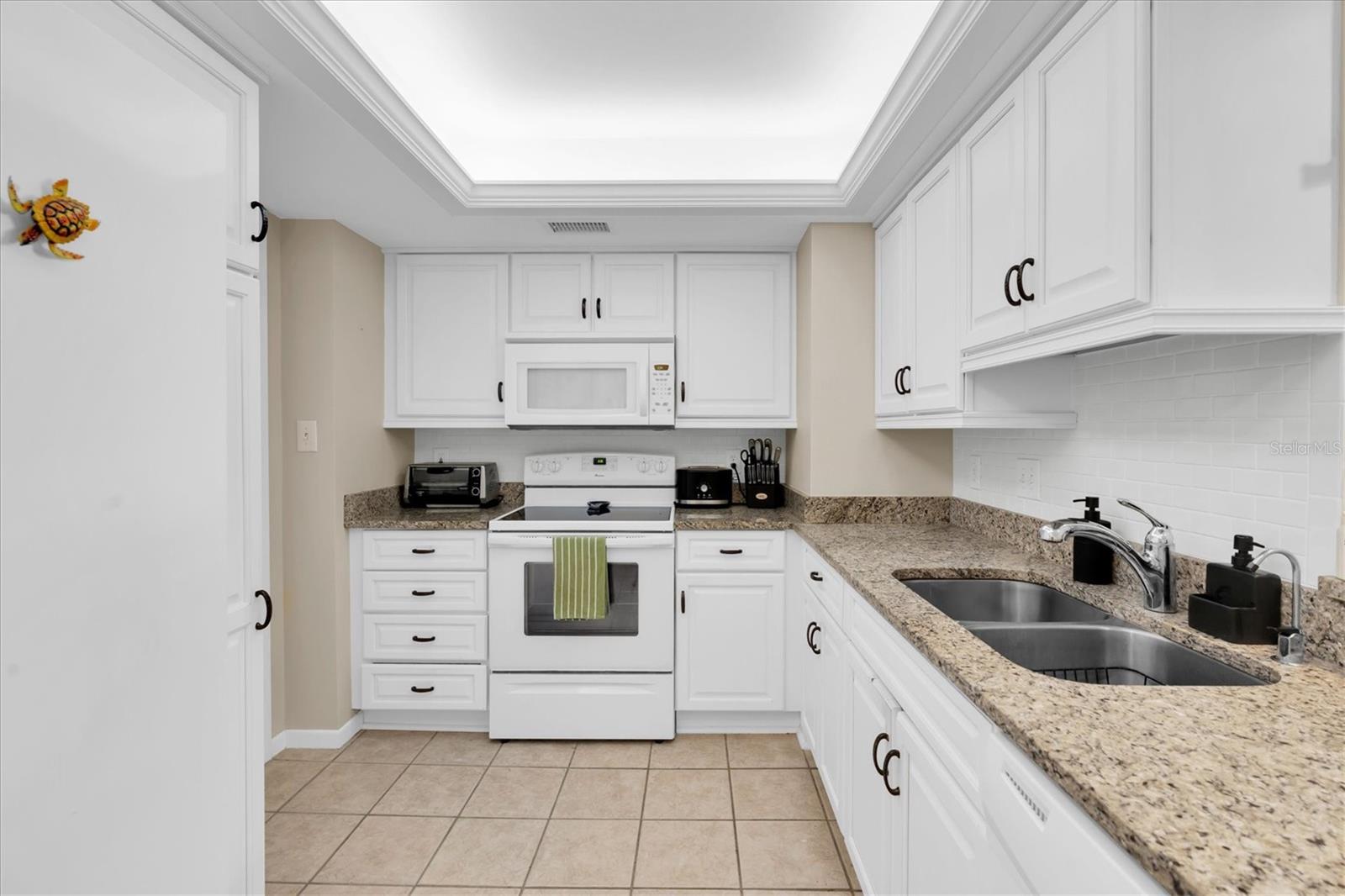 ST JAMES CONDO - Residential