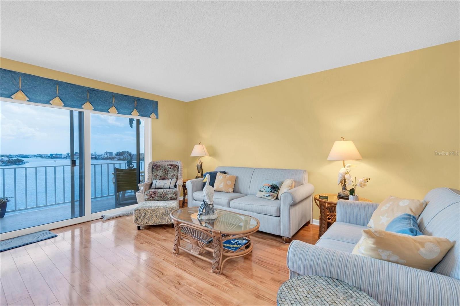 ST JAMES CONDO - Residential