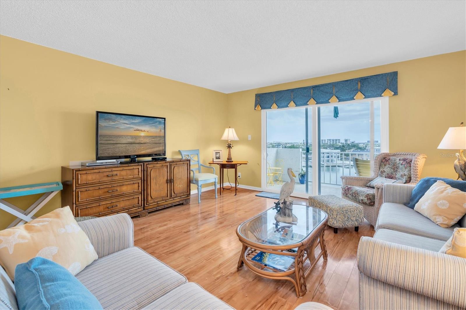 ST JAMES CONDO - Residential