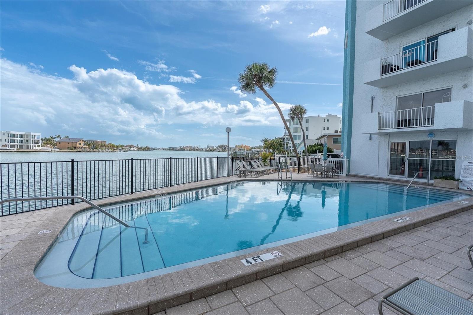 ST JAMES CONDO - Residential