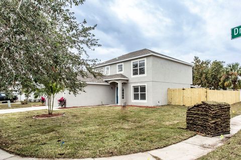 A home in VALRICO