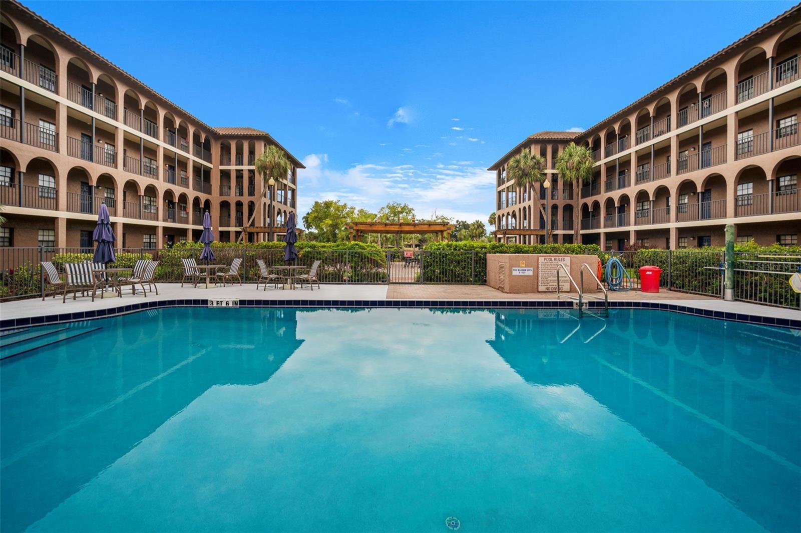 GOLFVIEW I CONDO - Residential