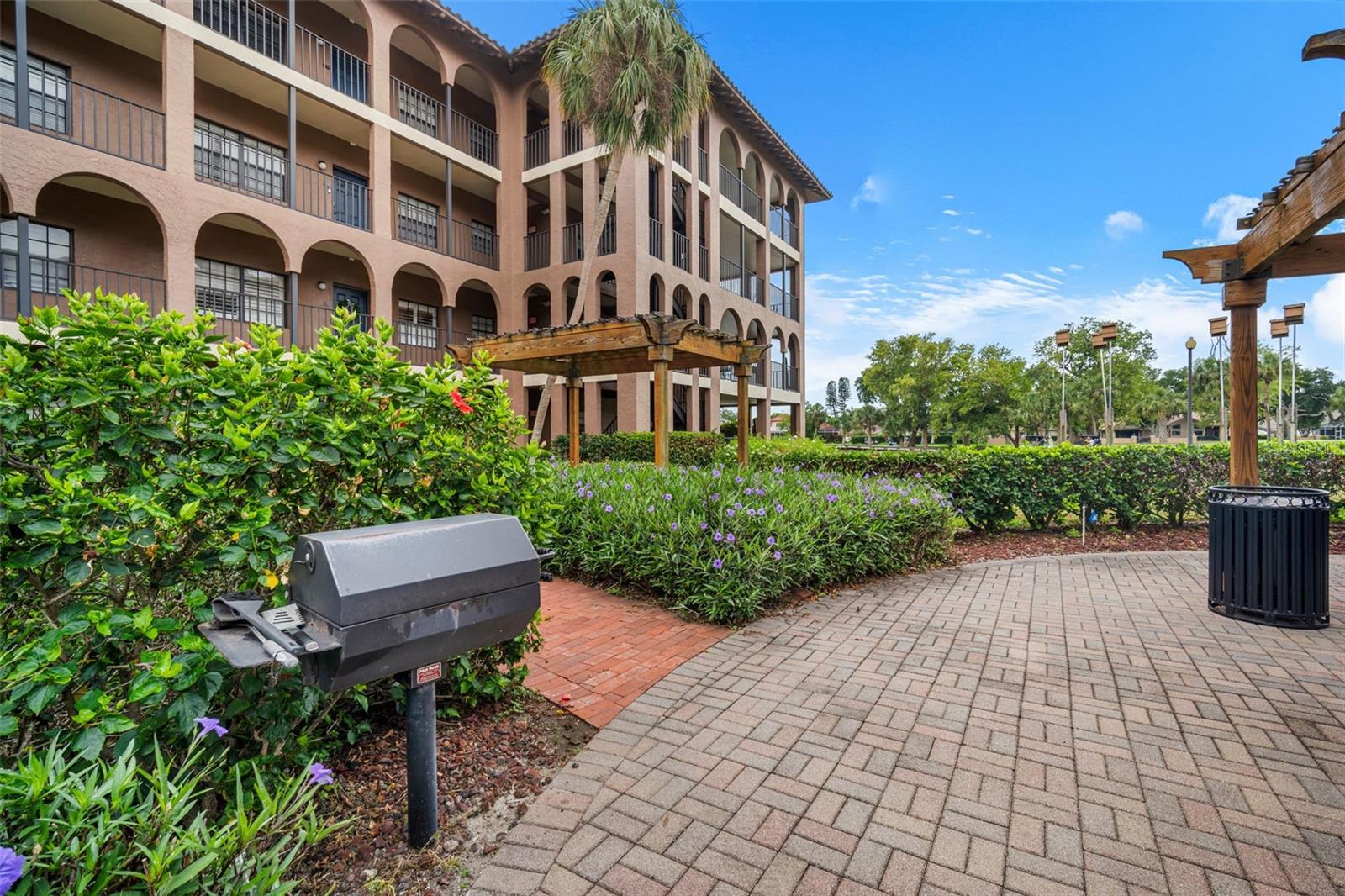 GOLFVIEW I CONDO - Residential