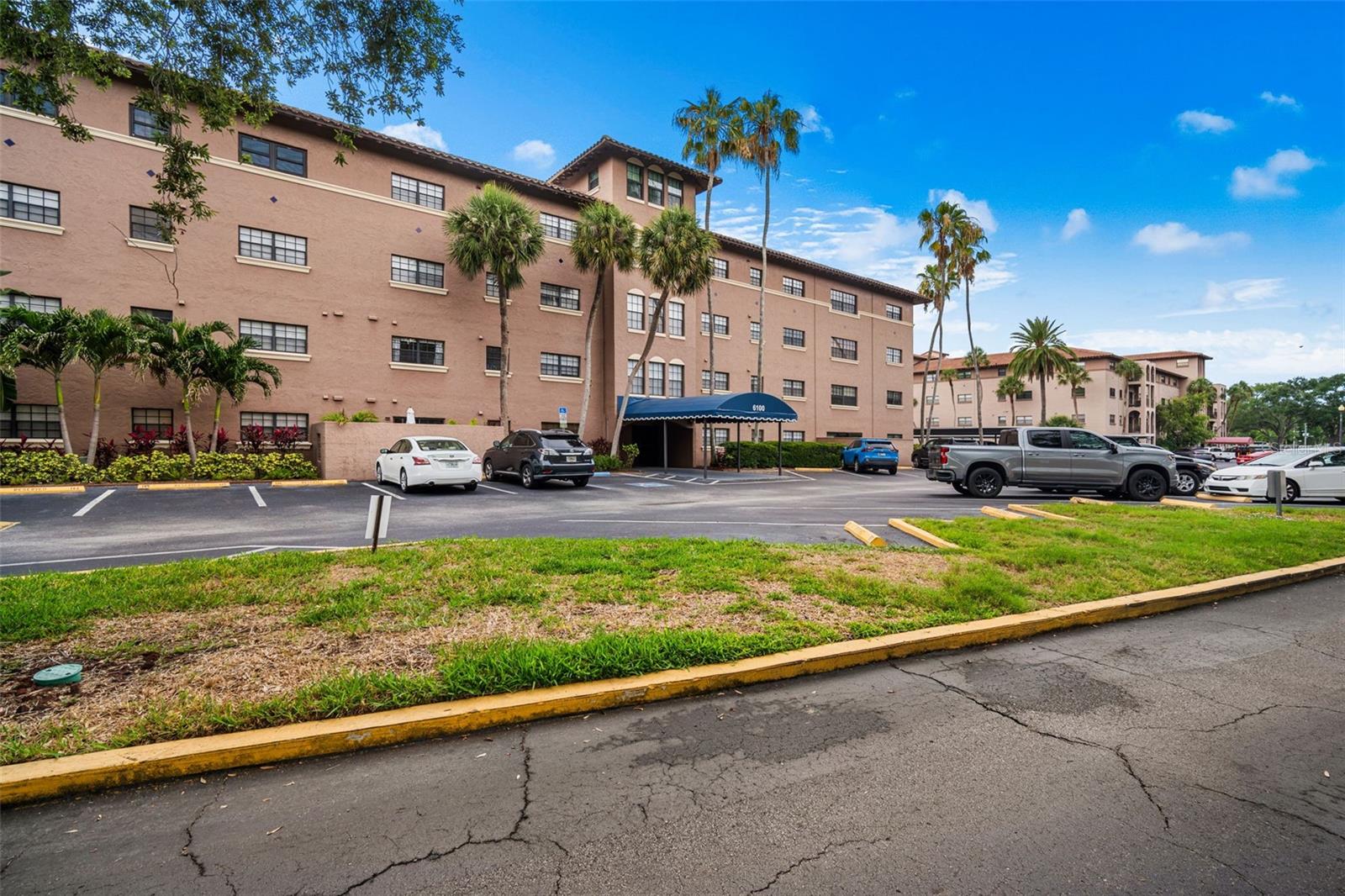 GOLFVIEW I CONDO - Residential