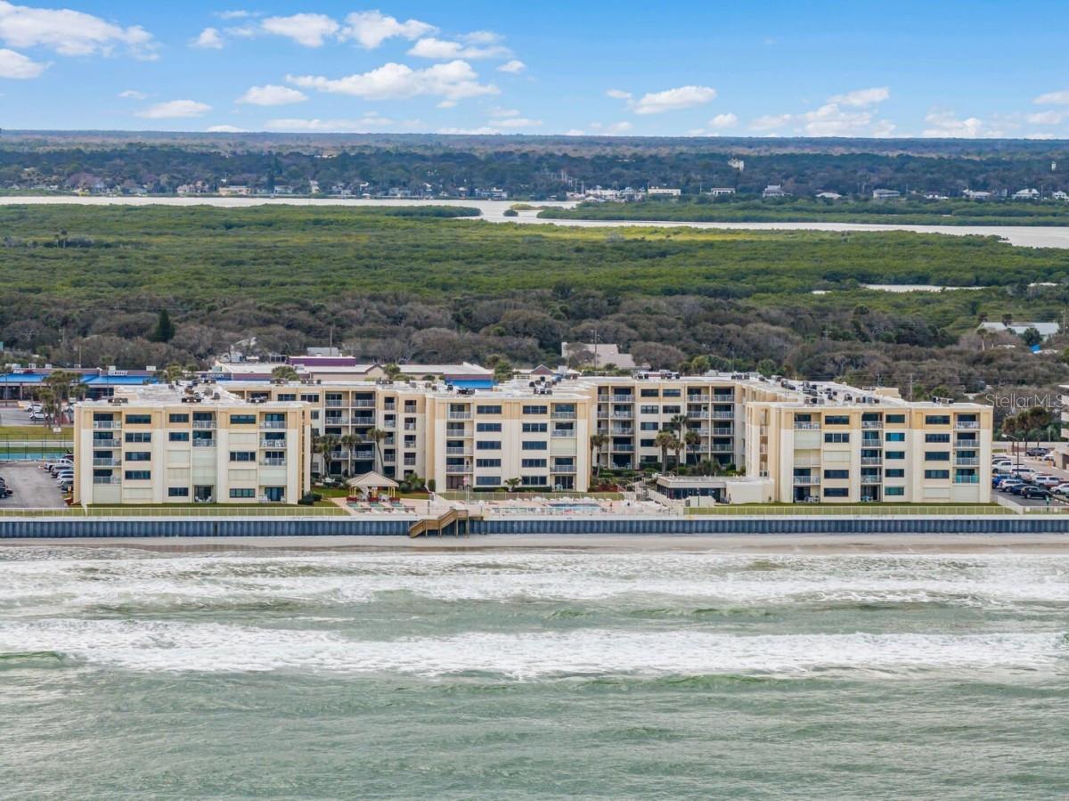 CASTLE REEF CONDO - Residential