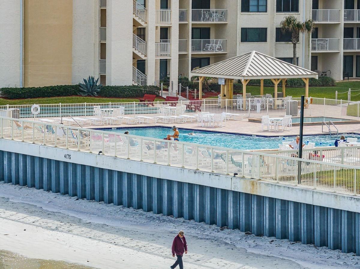 CASTLE REEF CONDO - Residential