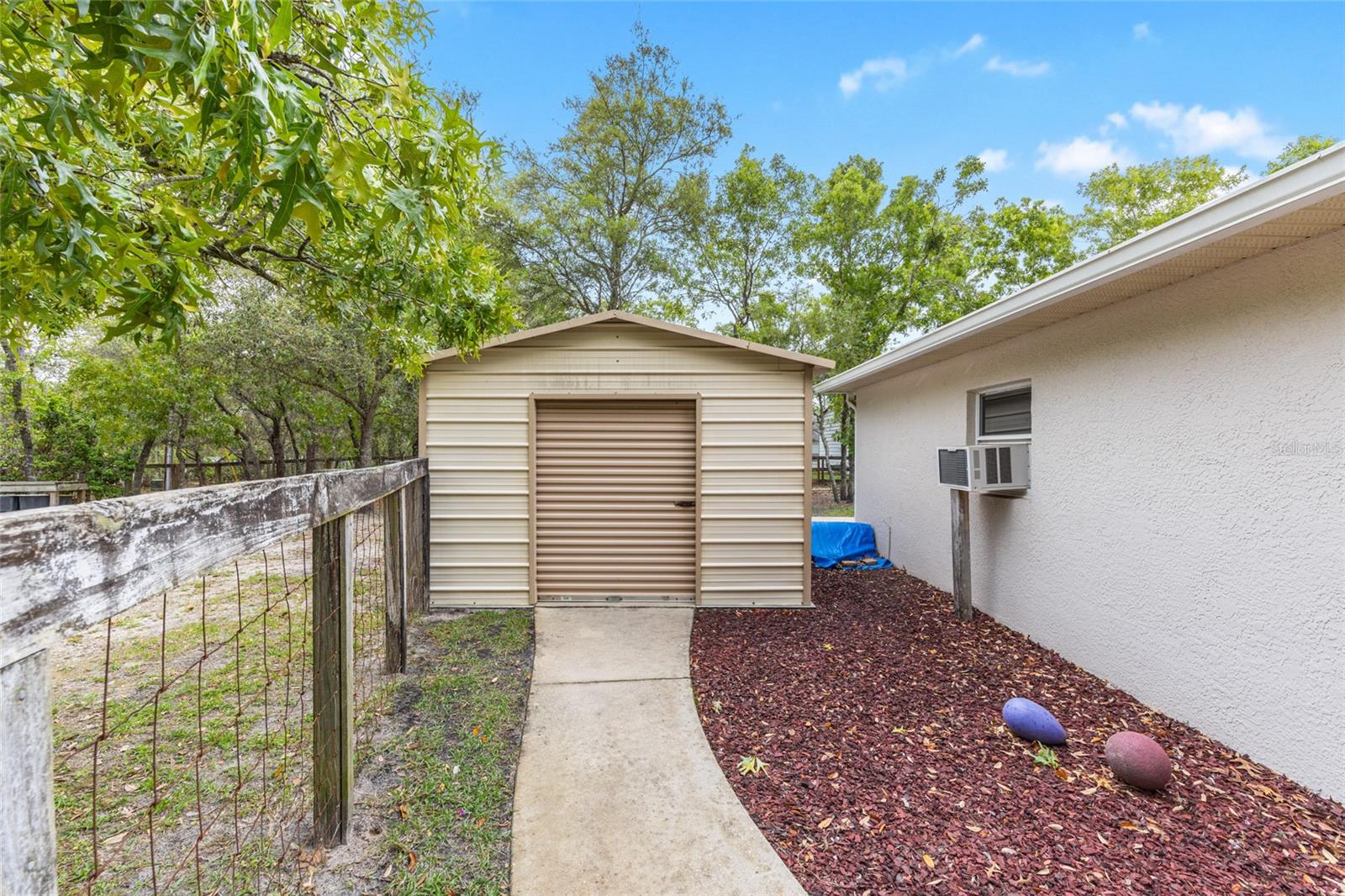 PINE RIDGE UNIT 03 - Residential