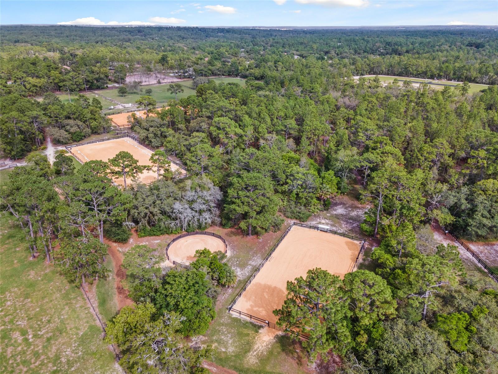 PINE RIDGE UNIT 03 - Residential