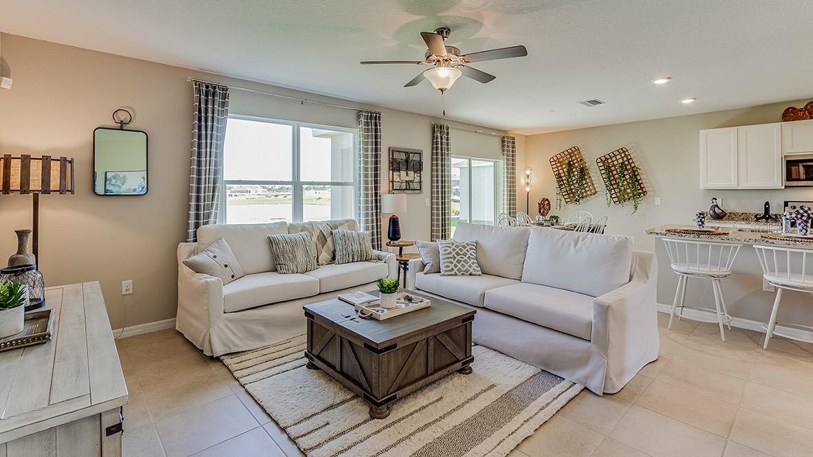 BELLA LAGO - Residential