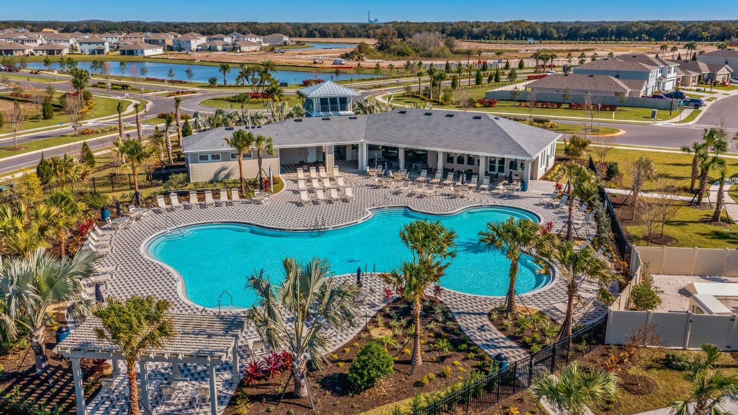 BELLA LAGO - Residential