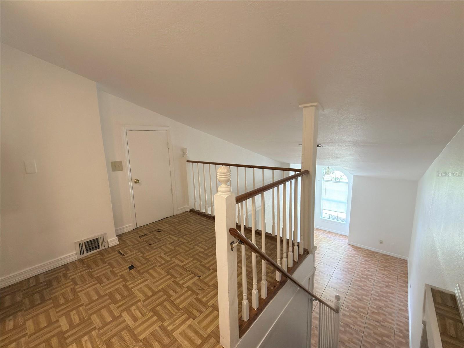 ENCLAVE THE - Residential