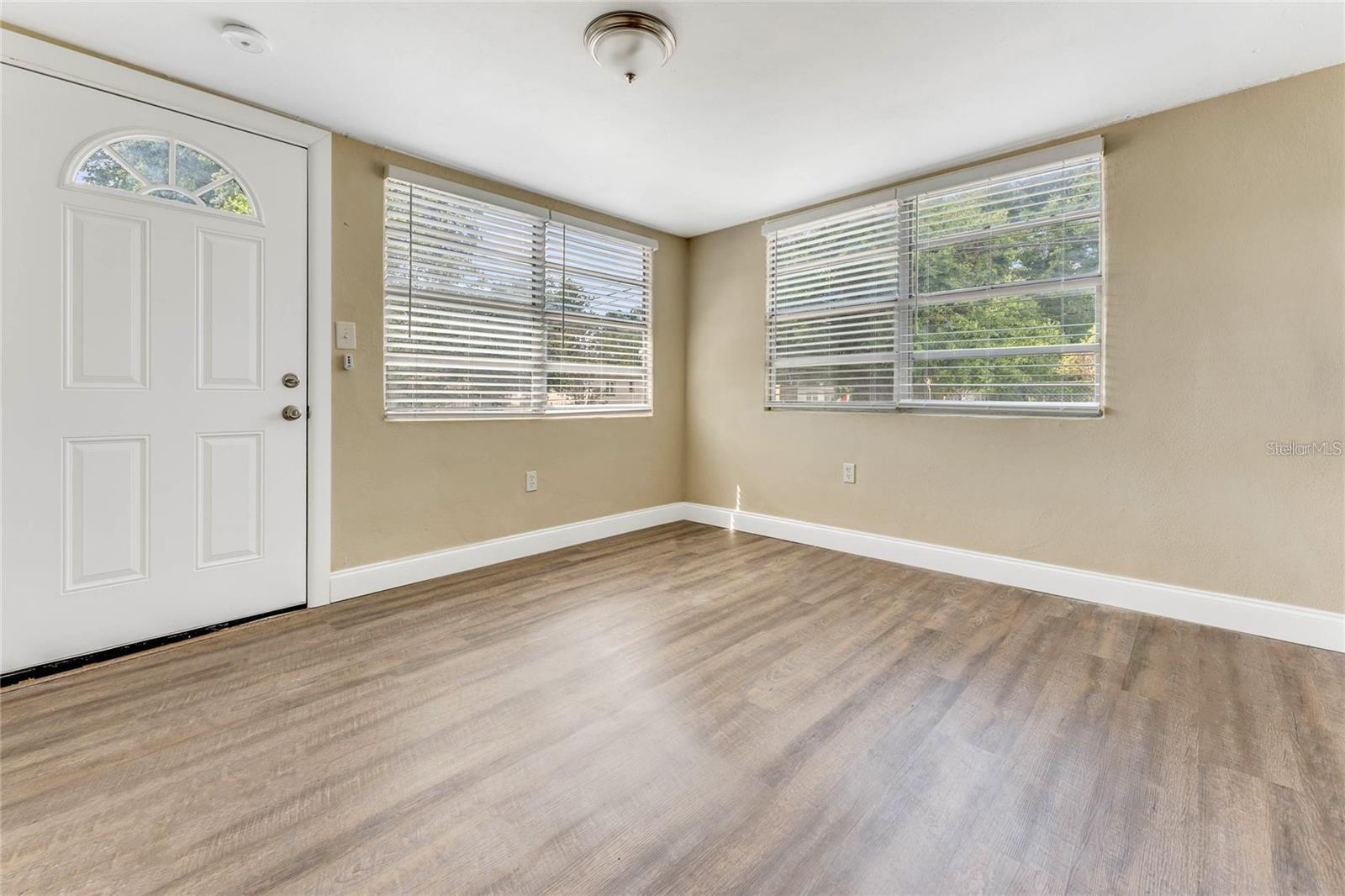 RIO GRANDE TERRACE - Residential