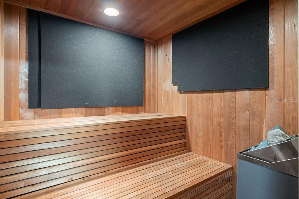 DAVIS SHORES - Residential