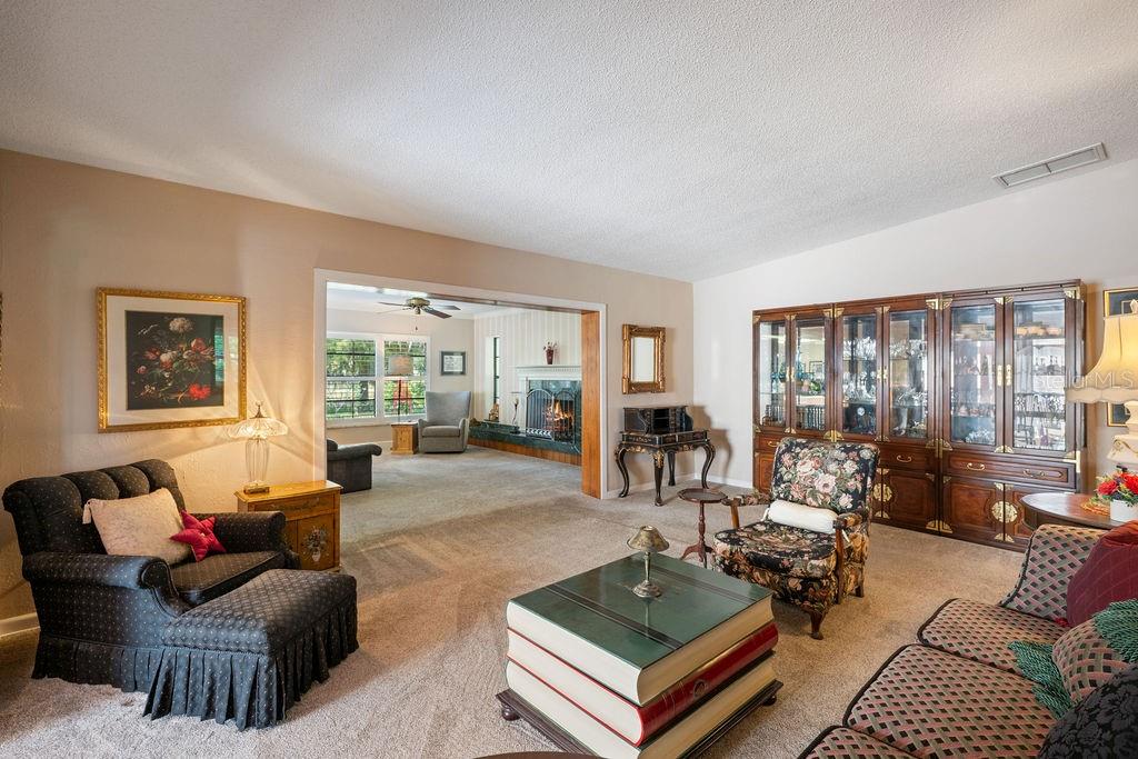 DAVIS SHORES - Residential