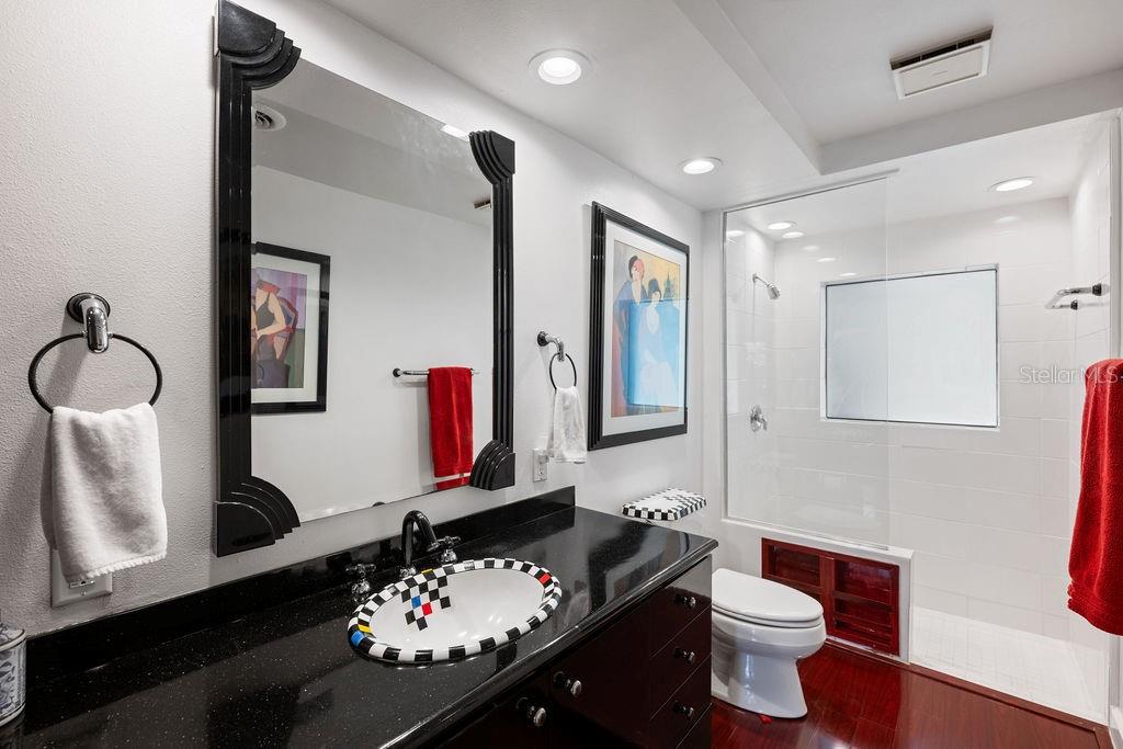 DAVIS SHORES - Residential