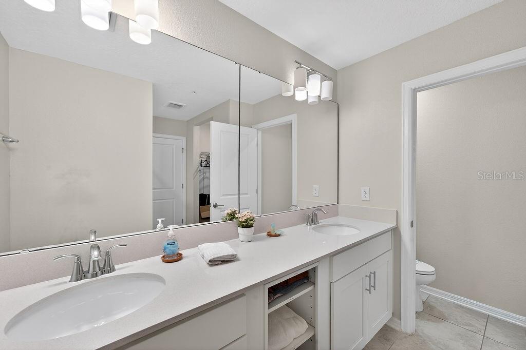 THE TERRACES AT STOREY LAKE CONDO 3 PH 8 - Residential