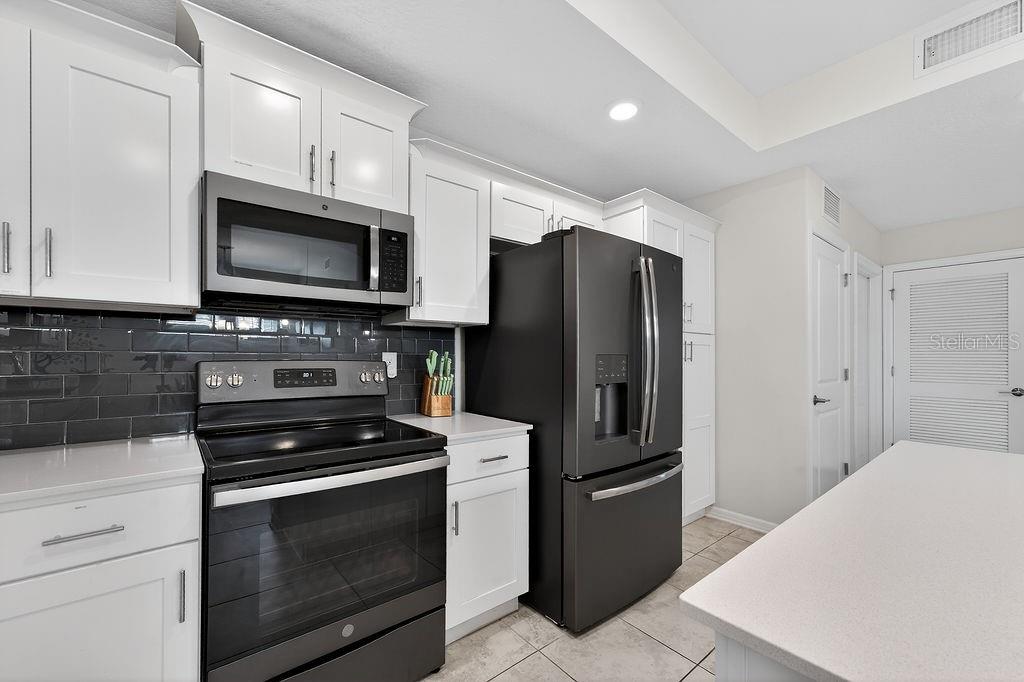 THE TERRACES AT STOREY LAKE CONDO 3 PH 8 - Residential