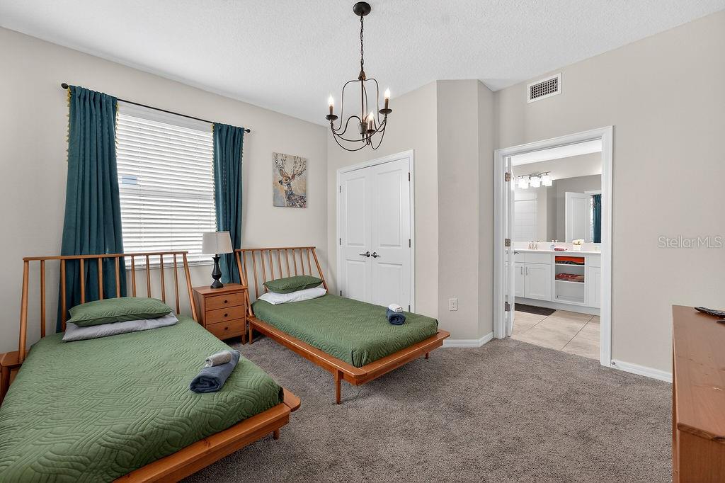 THE TERRACES AT STOREY LAKE CONDO 3 PH 8 - Residential