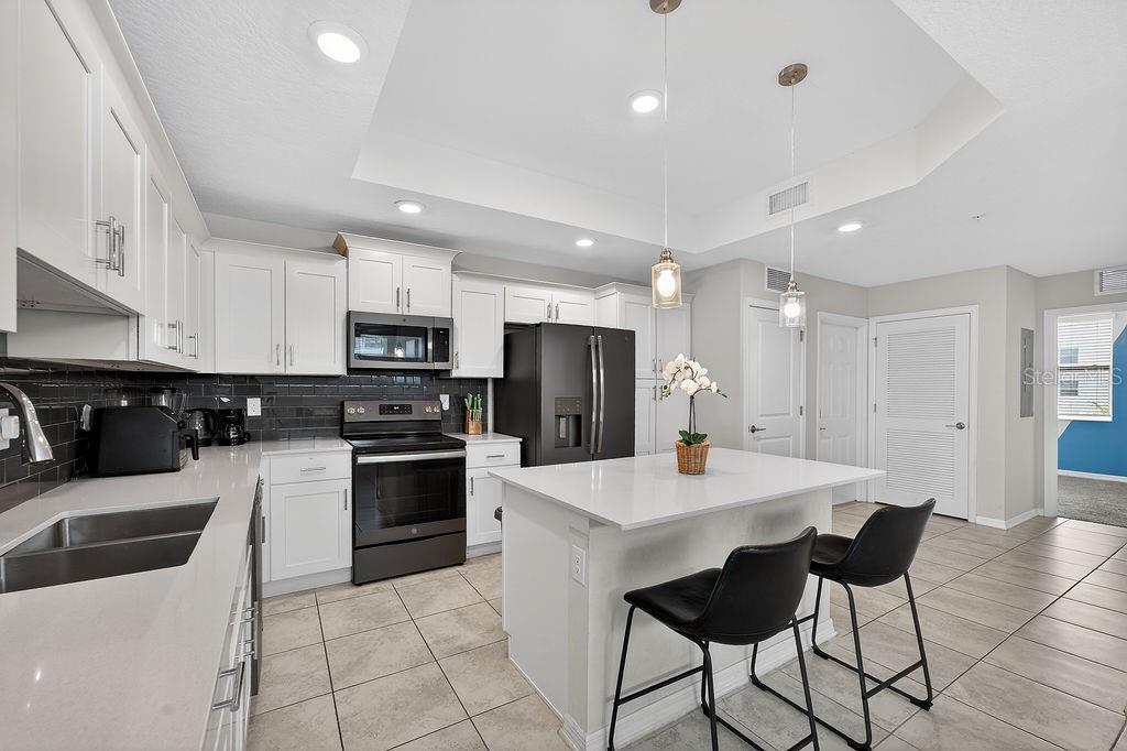 THE TERRACES AT STOREY LAKE CONDO 3 PH 8 - Residential