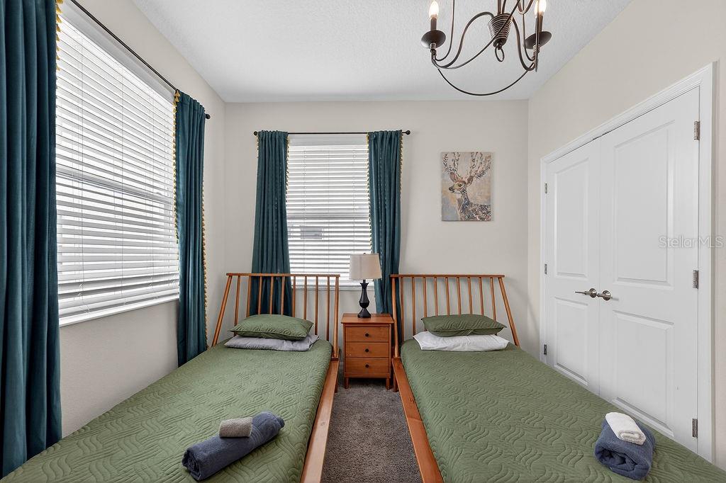 THE TERRACES AT STOREY LAKE CONDO 3 PH 8 - Residential