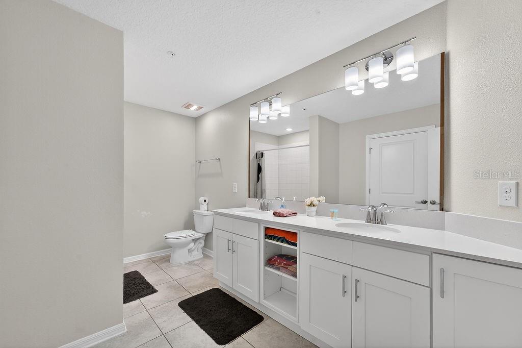 THE TERRACES AT STOREY LAKE CONDO 3 PH 8 - Residential