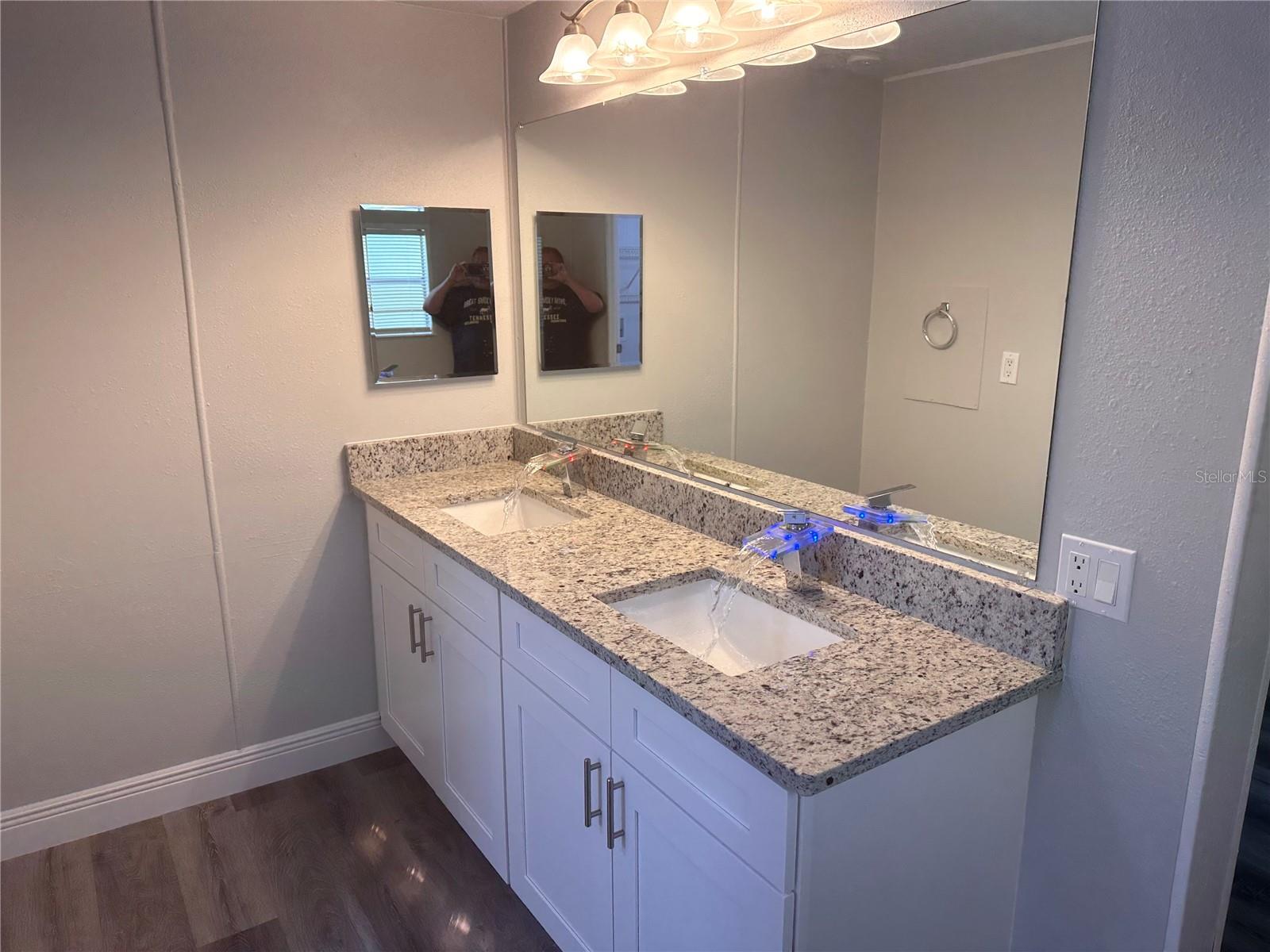 BANBURY VILLAGE CONDO - Residential