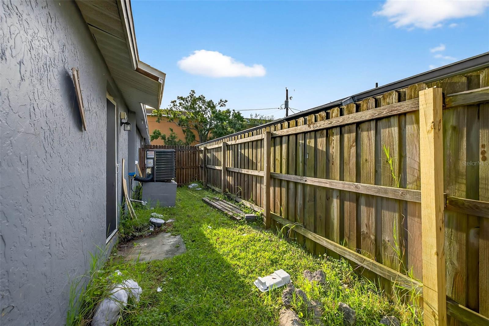 PRESCOTTS C W ADD TO POR - Residential Lease