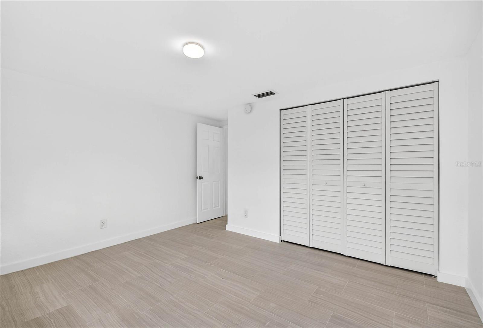 PRESCOTTS C W ADD TO POR - Residential Lease