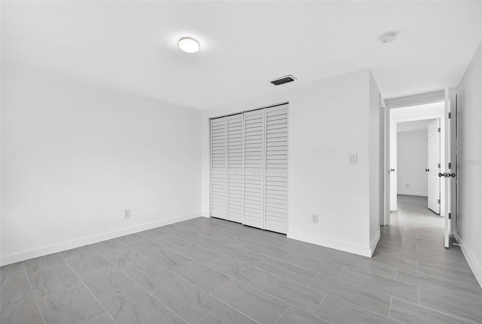 PRESCOTTS C W ADD TO POR - Residential Lease