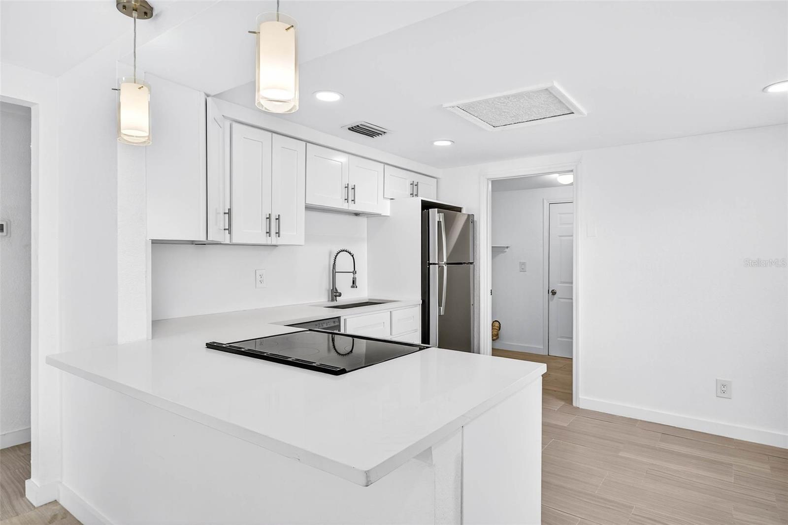 PRESCOTTS C W ADD TO POR - Residential Lease