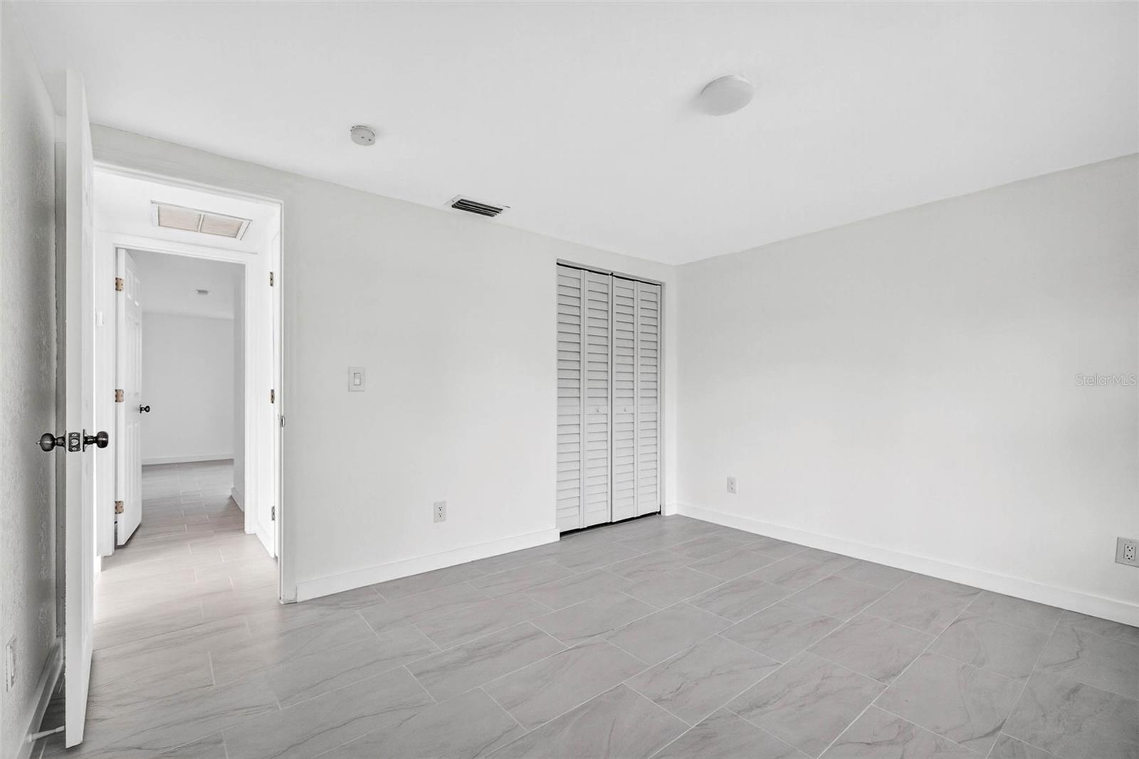 PRESCOTTS C W ADD TO POR - Residential Lease