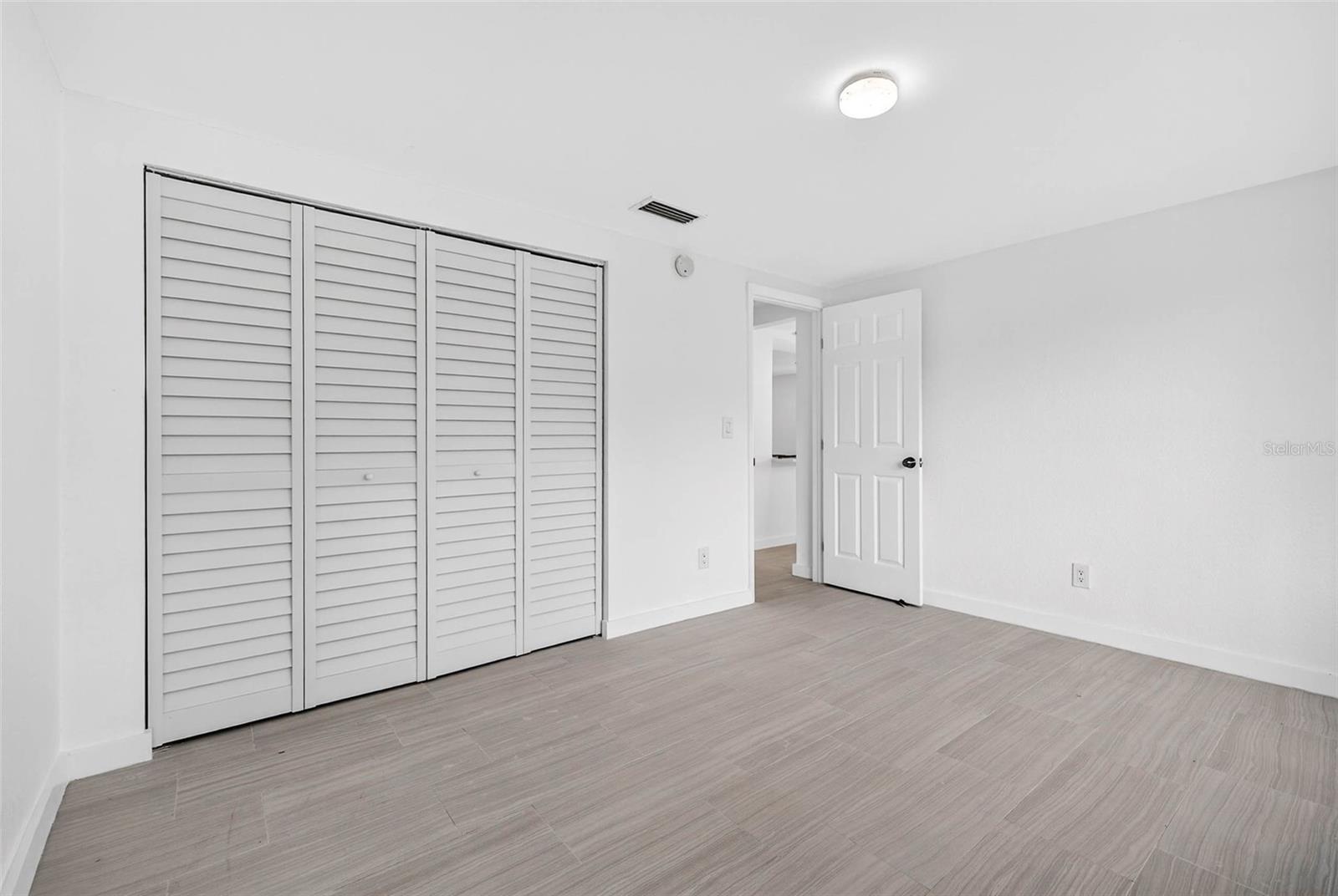 PRESCOTTS C W ADD TO POR - Residential Lease