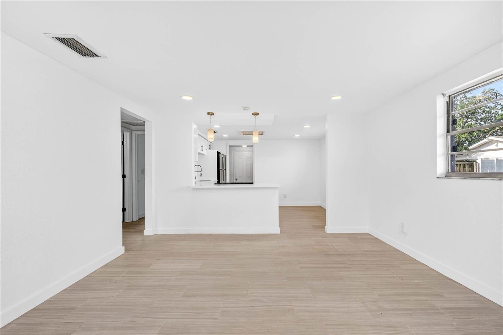 PRESCOTTS C W ADD TO POR - Residential Lease