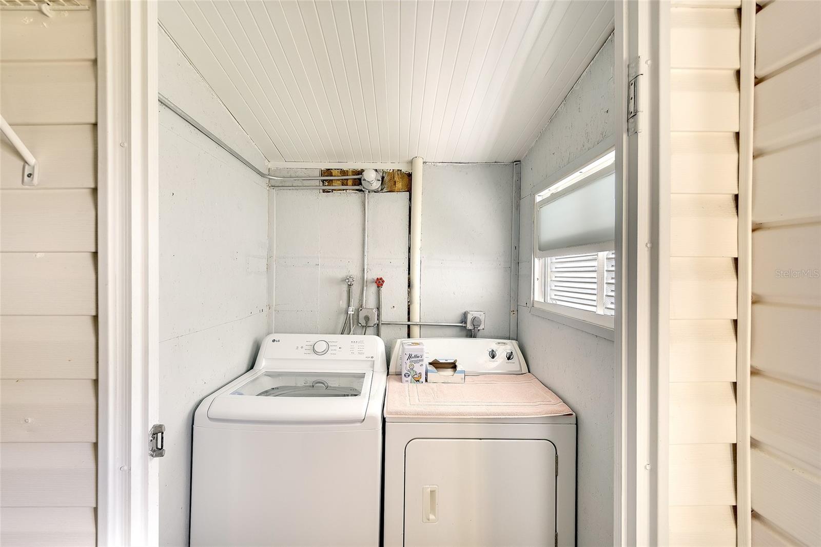 MOBILE ESTATES - Residential