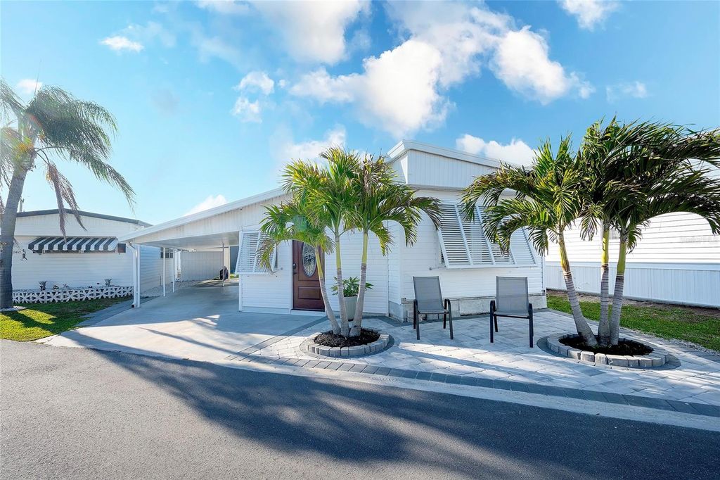 Photo of 2058 Sun Home Street, Sarasota, FL 34231 (MLS # A4687052)