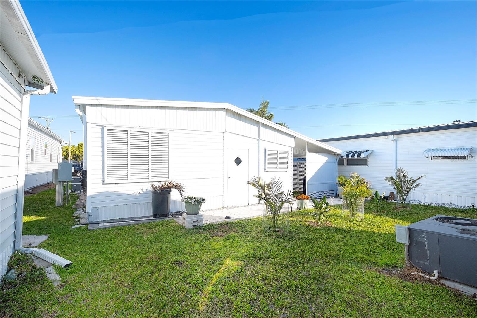 MOBILE ESTATES - Residential